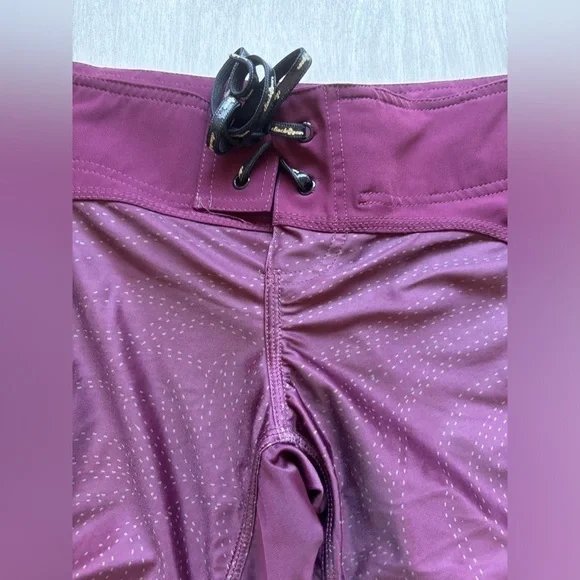 Clinch Gear maroon shorts size 8 #clinchgear #shorts #boardshorts #summer - Picture 3 of 7